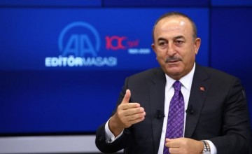 "ჩვენ და აზერბაიჯანელები ერთი ხალხი ვართ და თუ აზერბაიჯანი თურქეთს სამხედრო დახმარებას სთხოვს, ჩვენ მას დავეხმარებით... სომხეთი ყარაბაღიდან უნდა წავიდეს"