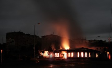 სომხეთი და აზერბაიჯანი ერთმანეთს საბრძოლო მოქმედებების განახლებაში ადანაშაულებენ