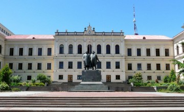 თბილისის კლასიკური გიმნაზიის მასწავლებელს კორონავირუსი დაუდასტურდა - სკოლა სწავლების დისტანციურ რეჟიმზე გადადის