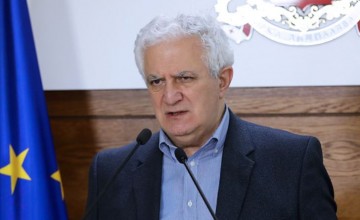 "ასე ცხოვრება, შესაძლოა, სულ მცირე 1 წელი ან უფრო მეტი გაგრძელდეს"