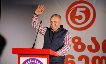 “ჩემო ძვირფასო ამომრჩევლებო, დაიჯერეთ, როცა  ერთად  ვართ ვიმარჯვებთ!  - ძალა ერთობაშია!” - ცეზარ ჩოჩელი ამომრჩეველს მიმართავს