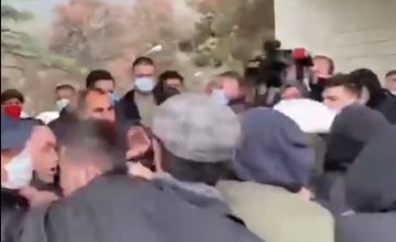 ფეხბურთის ფედერაციასთან, გულშემატკივრებსა და ფედერაციის წარმომადგენლებს შორის ფიზიკური დაპირისპირება მოხდა