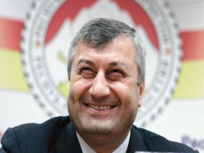 კოკოითს, ფულის მისათვისებლად, ახალი ფონდის დაფუძნება მოუნდა