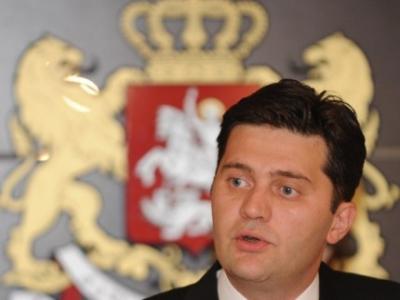 ძალოვან უწყებებს ბაჩო ახალაია  და  დიმიტრი შაშკინი უხელმძღვანელებენ