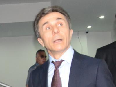 ბიძინა ივანიშვილის ფინანსური მაქინაციების საქმე პროკურატურას გადაეგზავნება