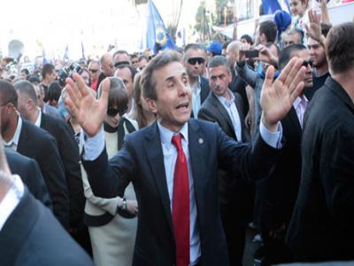 ბიძინა ივანიშვილი ძველი ჩინოვნიკებისთვის ქონების ჩამორთმევას გეგმავს