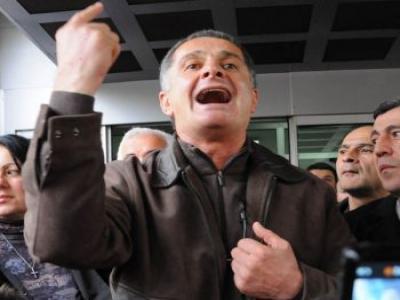 ჯაჭვლიანი: თუ ვინმე დააშავებს თვითონ წავა! მე არასად წასვლას არ ვაპირებ