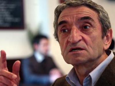 ბესიკ ხარანაული - “ხეები”