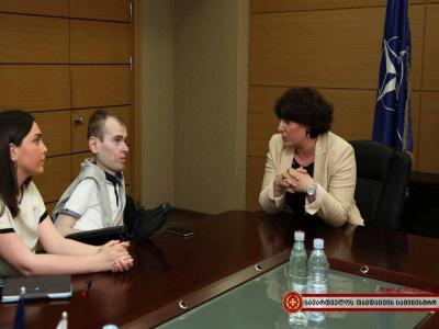 თავდაცვის სამინისტროში შეზღუდული შესაძლებლობის მქონე პირი დასაქმდა