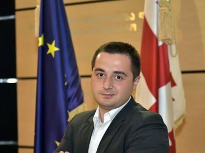 "ოთო აბესაძეს დახურული სივრცის შიში გამწვავებულ ფაზაში აქვს"