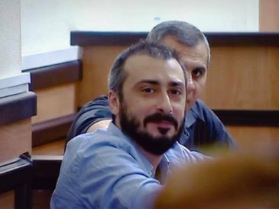 „სასამართლომ დემონსტრაციულად გამოიჭრა ყელი“ - ქართველი მწერლები „ბახალას“ საქმეს ეხმაურებიან
