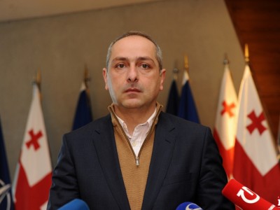 „საუბარი, მსჯელობა და შეჯიბრი რეზოლუცია უმრავლესობის იქნება, თუ უმცირესობის, არ არის სწორი“