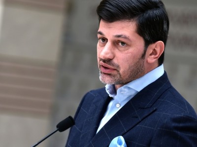„ზოგიერთი პოლიტიკოსი ვერ აღიქვამს, სად გადის ზღვარი ვიწროპარტიულ ინტერესსა და ქალაქის ინტერესებს შორის“