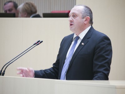 საქართველოს პრეზიდენტი პარლამენტში მოხსენებით 2 მაისს წარსდგება
