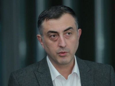 სერგო რატიანი: ბიძინა ივანიშვილის პირობებში ვერავის გადაყენება-გადმოყენება კრიზისს ვერ განმუხტავს