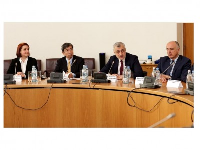 მამუკა ხაზარაძე ADB-ის პრეზიდენტს შეხვდა