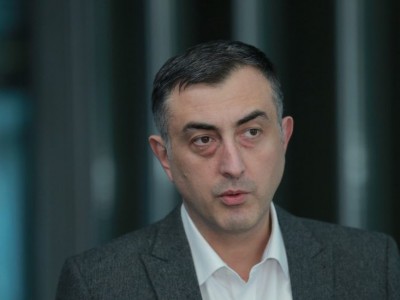 სერგო რატიანი: რასაც მამუკა ბახტაძე აკეთებს, არის უკან გადადგმული კიდევ ერთი ნაბიჯი