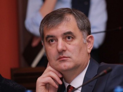 სოზარ სუბარი აცხადებს, რომ მთავრობის ახალ შემადგენლობაში აღარ იქნება