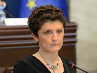 დროებითი საგამოძიებო კომისიის სხდომაზე თეა წულუკიანის მოსმენა 2 კითხვის შემდეგ დასრულდა