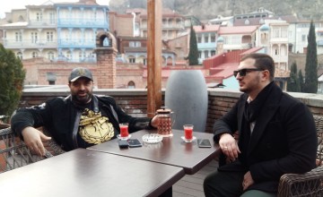 შალვა მორელი და თორნიკე ბიბიჩაძე - რუსეთში მოღვაწე ქართველმა მომღერლებმა სიმღერის პრეზენტაცია სამშობლოში გამართეს