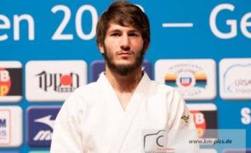 ძიუდოისტ ნაგლიაშვილის ცოლის თქმით, ქმარი მას ყელის გამოჭრით ემუქრებოდა