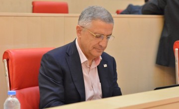 ქართული ოცნების დეპუტატმა, ისკო დასენმა და მისმა მეუღლემ 2012 წლის შემდეგ მილიონ 645 ათასის ქონება შეიძინეს და 600 ათასი დანაზოგის სახით შეაგროვეს