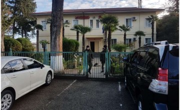 ზუგდიდში, დიდი ოდენობით ნარკოტიკული საშუალების შენახვისთვის, ათონის მთაზე მოღვაწე ბერი დააკავეს