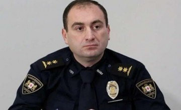 საპატრულო დეპარტამენტის ყოფილი ხელმძღვანელი დაკავებულია - დავით ცინარიძემ მეუღლეს ცეცხლსასროლი იარაღიდან ესროლა